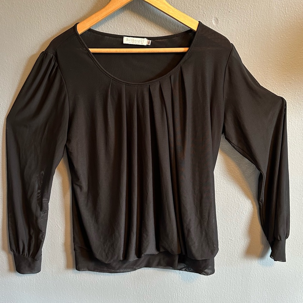 BaiShengGT black top. Size XL.